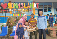 Penutupan Pesantren Ramadhan, SDN 13 Lahat Berbagi Berkah Untuk Sesama