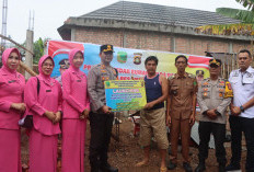 Polres Empat Lawang Gelar Bakti Sosial Bedah Rumah di Dua Desa