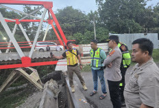 Kapolres Lahat Tinjau Lokasi Jembatan Muara Lawai yang Ambruk, Temui 4 Korban Sopir Truk