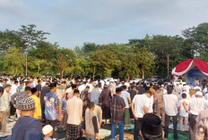Ribuan Jamaah Padati eks MTQ Lahat Laksanakan Sholat Idul Adha 1445 H