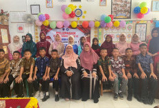 Momen Penuh Haru, Siswa Kelas VI SDN 4 Lahat Lulus 100 Persen