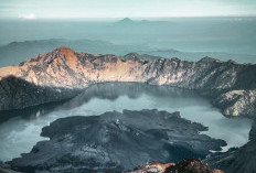 Gunung Rinjani Lombok, Gunung Berapi Aktif Terkenal Dengan Keindahan Alamnya