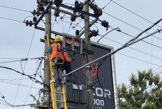 PLN ULP Baturaja Gerak Cepat Perbaiki Listrik akibat gangguan diperalatan Gardu