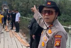 Bentuk Nyata Kepedulian, Polsek Merapi Barat Rehab Jembatan Gantung Negeri Agung 