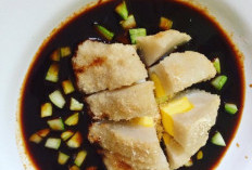 Pempek Kapal Selam Khas Palembang Sumatera Selatan, Sangat Nikmat di Nikmati Selagi Hangat
