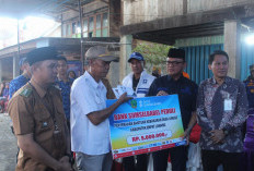 Bupati Empat Lawang Salurkan Bantuan untuk Korban Kebakaran di Desa Lingge, Kecamatan Pendopo Barat