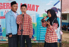 SMP Negeri 8 Lahat Gelar Isra Mikraj, Tanamkan Keutamaan Salat