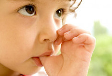 Mitos atau Fakta, Kebiasaan Anak yang Suka Menghisap Jari Bikin Gigi Maju