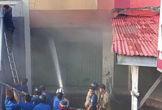 Kebakaran Gudang di Kota Lahat, Diduga Korsleting Listrik, Kerugian Ditaksir Rp 100 Juta
