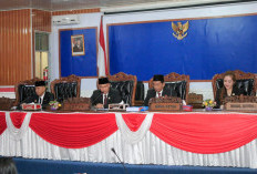  Pj Bupati Sampikan LKPJ Tahun 2024 ke DPRD Empat Lawang