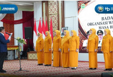 Gubernur Herman Deru Kukuhkan Pengurus BKOW Sumsel Masa Bakti 2026–2030