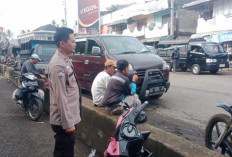 Ciptakan Rasa Aman di Pasar Tradisional, Polsek Jarai Laksanakan Patroli Jalan Kaki dan Pengaturan Lalu Lintas