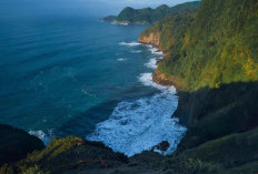 Kombinasi Bukit dan Laut, Bukit Jerit Jadi Tujuan Wisata Bagi Yang Mencari Ketenangan dan Keindahan Alam