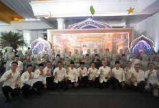 Sinergi dan Silaturahmi di Hari Raya: Bupati dan Wakil Bupati Empat Lawang Hadiri Open House Sekda Sumsel