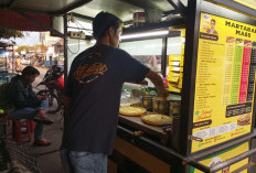 Berkah Ramadhan Penjual Martabak Laris Manis