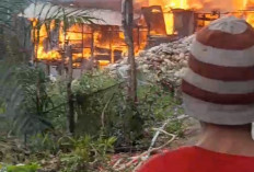 BREAKING NEWS, Rumah Semi Permanen Terbakar di Lahat, Seorang Nenek Usia 101 Tahun Meninggal Dunia