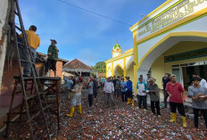 Simak kegiatan masyarakat desa Banjar Sari setelah ada masjid Baru yang indah dan Minimalis