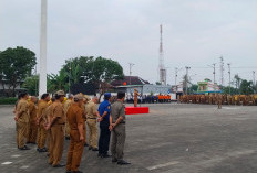 Disiplin Jadi Pondasi Pelayanan, Sekda Empat Lawang Pimpin Apel Patriotik ASN
