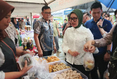 Pasar Ramadhan Diresmikan, Bupati dan Wabup Tinjau Langsung Aktivitas Pedagang