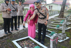 Kapolres Lahat Pimpin Ziarah ke Makam Pahlawan Puspa Bhakti 