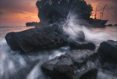 Inilah Keindahan Alami dan Spiritual Pantai Tanah Lot di Pulau Bali