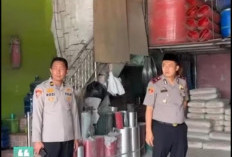 Polsek Merapi Barat Salurkan Bantuan Semen untuk Dukung Program Bedah Rumah Polres Lahat