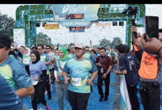 5 Pengemudi Ojol Prasejahtera Peroleh Motor Listrik di PLN Electric Run 2024