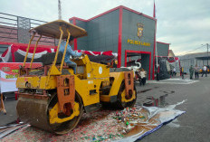 Ribuan Miras Hancur Lebur Digiling Alat Berat