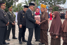 Veteran dan Janda Veteran di Empat Lawang Terima Tali Asih pada Peringatan Hari Pahlawan 2025