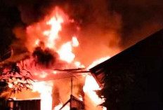 Rumah Warga di Talang Sejemput Ludes Terbakar