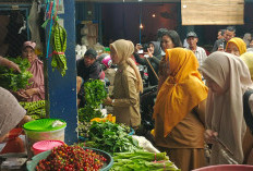 Jelang Idul Fitri 2026 Pemkab Lahat Sidak Pasar, Wabup Pastikan Harga Bahan Pangan Stabil dan Aman