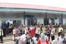 Kapolres Lahat Tinjau Stasiun Kereta Api, Pantau Arus Mudik, Pastikan Kesiapan Petugas