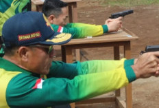 Pj Bupati Ikuti Sesi Latihan Menembak di Dodik Secata