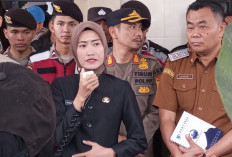 Wabup Lahat Widia Temui Aksi Unjuk Rasa, Massa : Inilah Pilihan Kite