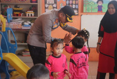 Polres Bagikan Makanan Sehat Bergizi di TK Al-Fanni