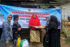 Dinas Sosial Empat Lawang Salurkan Bantuan Permakanan untuk 200 Lansia Kurang Mampu