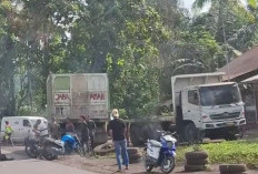 Honda CRF vs Truk Batubara Tanpa Muatan, Satu Pengendara Tewas di Lahat