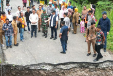 Jalan Provinsi Amblas, Bupati Empat Lawang Tinjau Lokasi dan Pastikan Penanganan Cepat