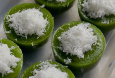 Nikmatnya Kue Lumpang Pandan Khas Palembang Sumatera Selatan, Lebih Nikmat Disandingkan Dengan Teh Panas