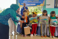 133 Peserta TK/PAUD se-Kecamatan Tanjung Sakti Ikuti Lomba Mewarnai di Atas Koran Lahat Pos 