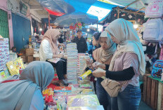 Jelang Tahun Ajaran Baru, Pedagang Buku di Kota Lahat Banjir Cuan