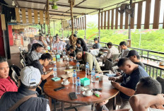 Jelang Konferkab, Calon Ketua PWI Lahat Jalin Silaturahmi Anggota