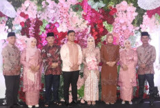 Bupati-Wabup Lahat Hadiri Undangan Pernikahan Putri Akhyar Anhari  