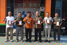 Hari Statistik Nasional (HSN), Lahat Pos Terima Penghargaan dari BPS Kabupaten Lahat
