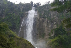 Intip Air Terjun Ponot Tertinggi di Indonesia, Ternyata Destinasi Wisata Unggulan