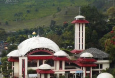 Selain Tempat Ibadah, Masjid At-Ta'awun Puncak Bogor, Destinasi Wisata Religi