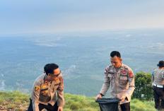 Polsek Merapi Barat Gelar Bakti Sosial dan Aksi Bersih Lingkungan di Bukit Putri dalam Rangka HUT Bhayangkara 