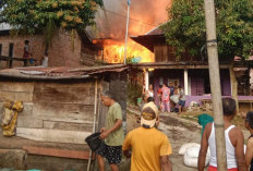 Enam Rumah Hangus Terbakar, Kerugian Ditaksir Rp 1 Miliar