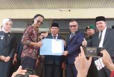 Komunitas Peduli Kabupaten Lahat Geruduk Kantor DPRD, Sampaikan Beberapa Tuntutan