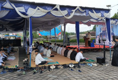 Bupati dan Wakil Bupati Empat Lawang Shalat Idul Fitri Bersama Masyarakat, Pererat Kebersamaan di Hari Kemenan